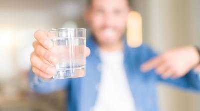 Reasons People Retain Water: Common Causes and Warning Signs